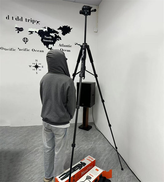 Trípode Profesional NeePho NP-910A 210cm